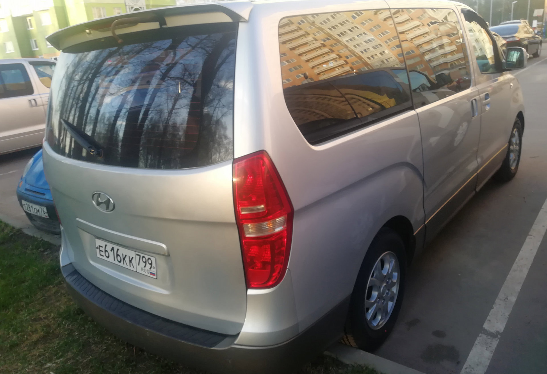 Hyundai Grand Starex 2010